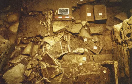 MAEC Area archeologica del Sodo tomba 2 scavi